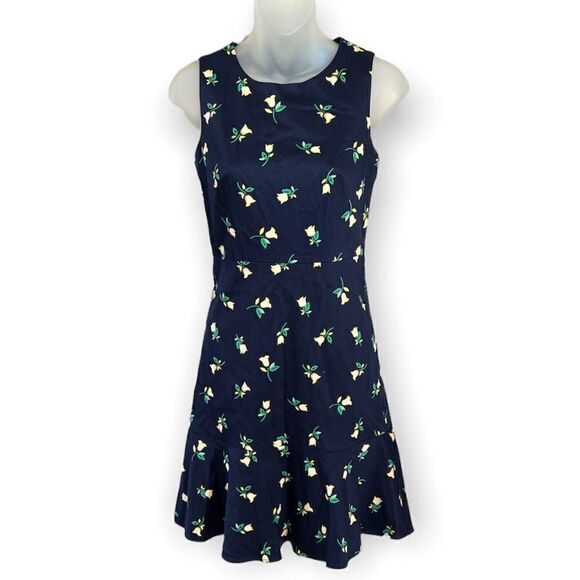 Draper James Dresses & Skirts - Draper James Navy Floating Tulip Sheath Dress Size 0